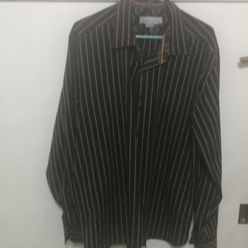 Men’s long sleeve button down shirt